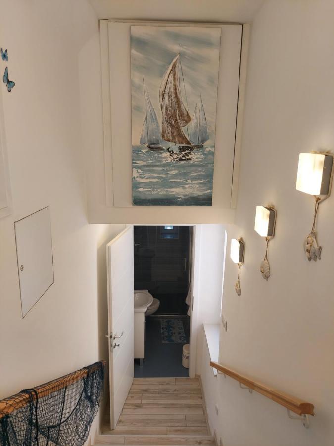 Apartmant Bionda Novi Vinodolski, Cozy And Nice Apartment For 4 People In The City Center Екстериор снимка